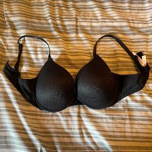 PINK by Victorias Secret push up bra